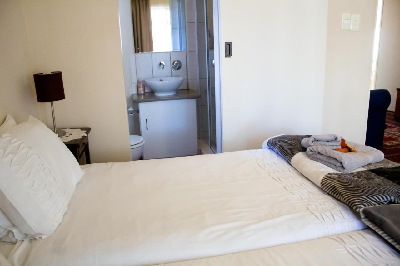 De Oude Yotclub Bed & Breakfast Oudtshoorn Luaran gambar