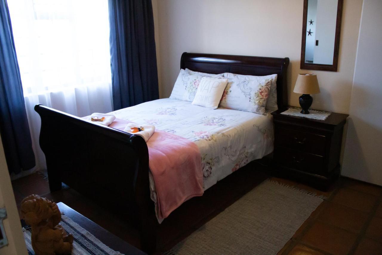 De Oude Yotclub Bed & Breakfast Oudtshoorn Luaran gambar