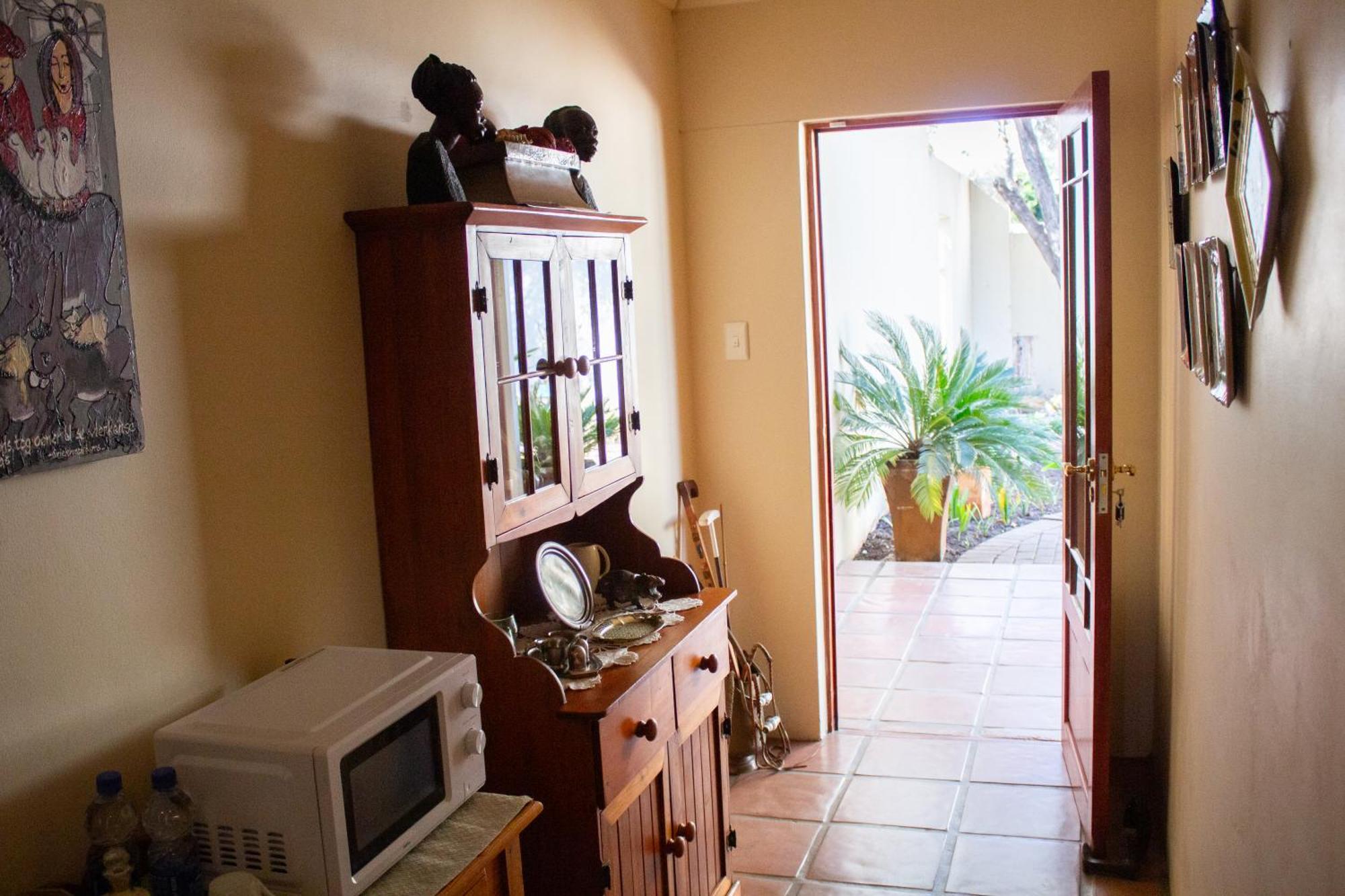 De Oude Yotclub Bed & Breakfast Oudtshoorn Bilik gambar